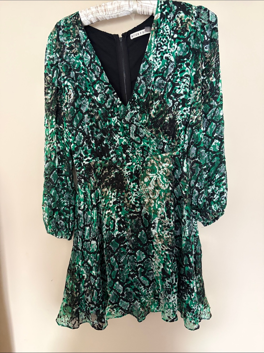 Alice + Olivia Green and Black Snake-Print V-Neck Long-Sleeve Mini Dress